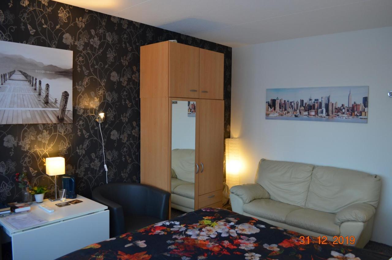 B&B Almere Bagian luar foto